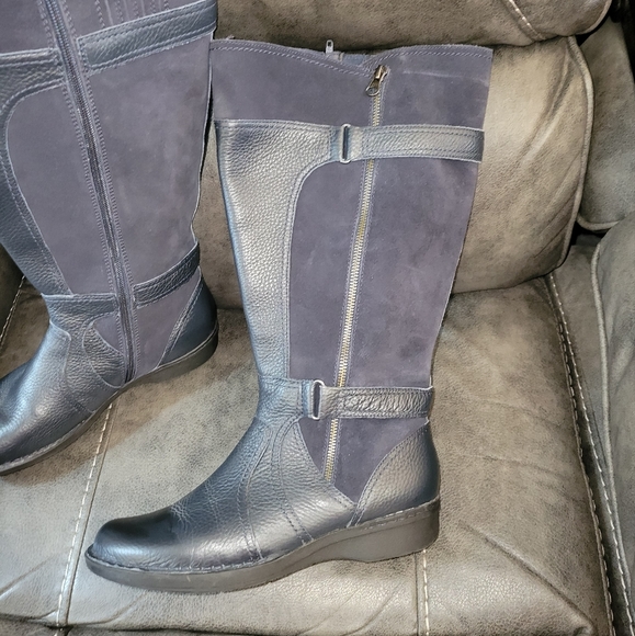 Clarks Whistle Whey wide leg boots dark Navy blue size 9.5 - Picture 2 of 9